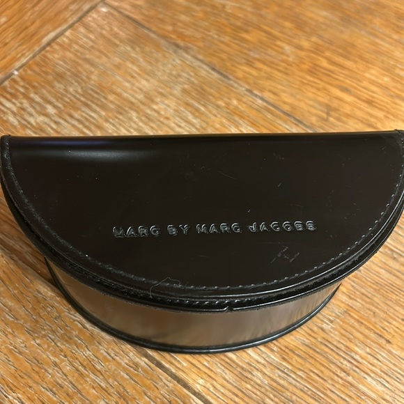 Marc Jacobs Sunglasses - Picture 2 of 8